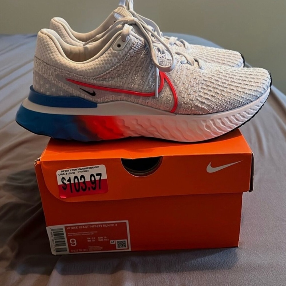 Nike React Infinity Run Flyknit 3 Women's Road Running Shoes. New in box